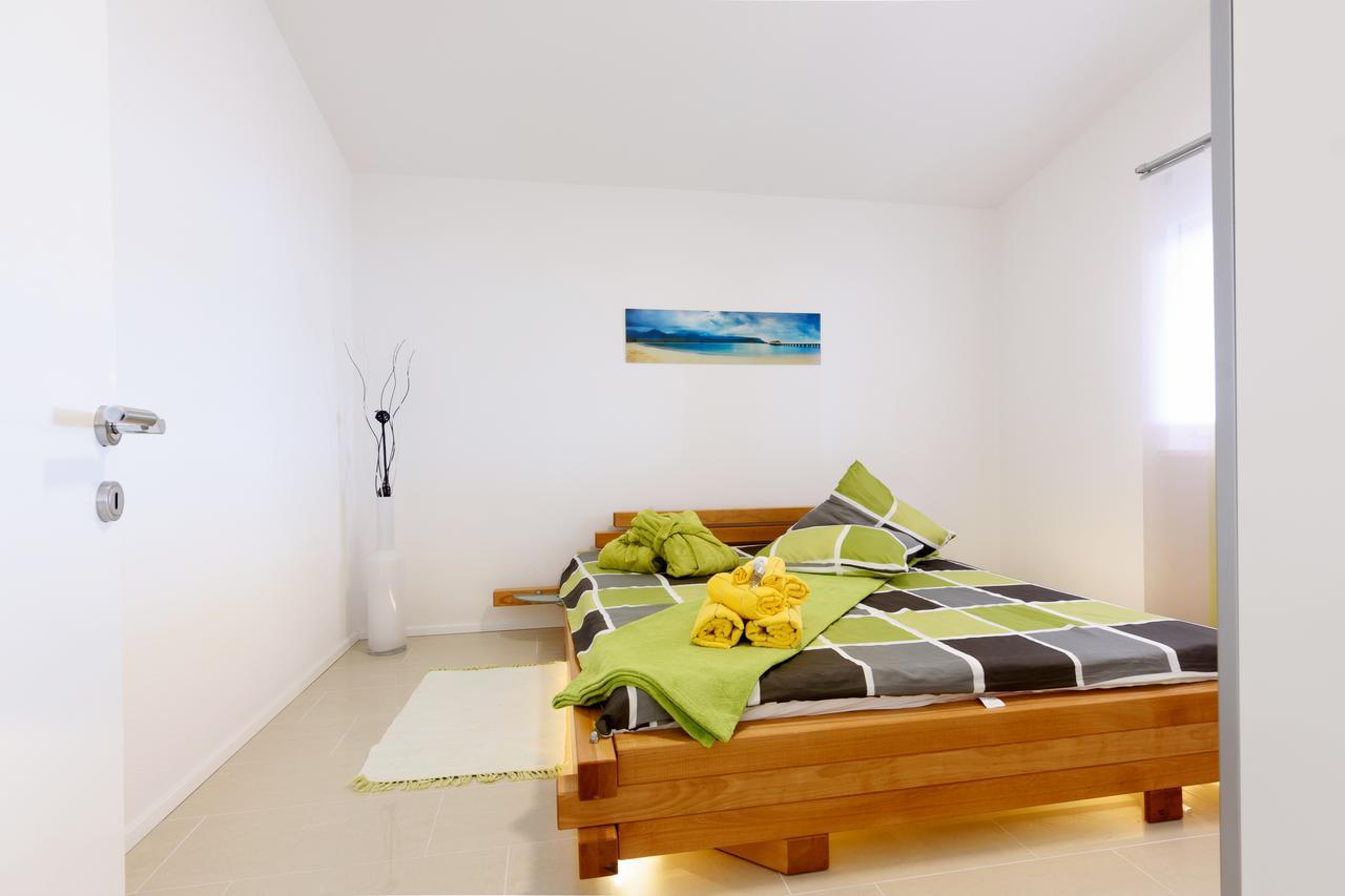 Studio Apartment Maslina Gornji Karin Ngoại thất bức ảnh