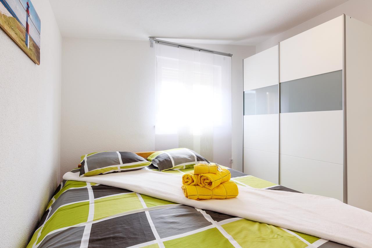 Studio Apartment Maslina Gornji Karin Ngoại thất bức ảnh