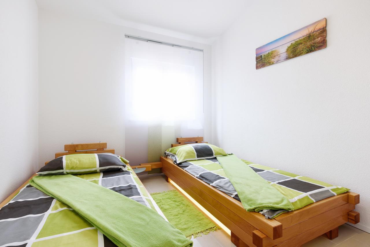 Studio Apartment Maslina Gornji Karin Ngoại thất bức ảnh